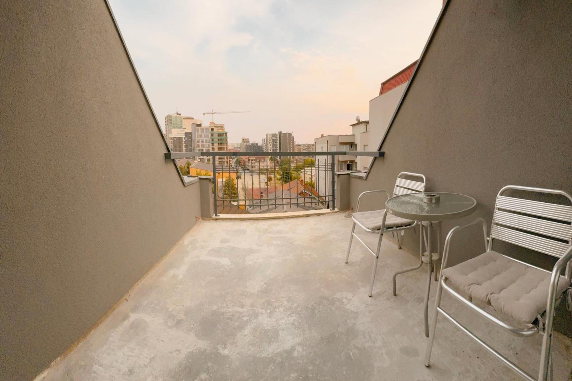 Siera'S Apartment Priština Exteriér fotografie